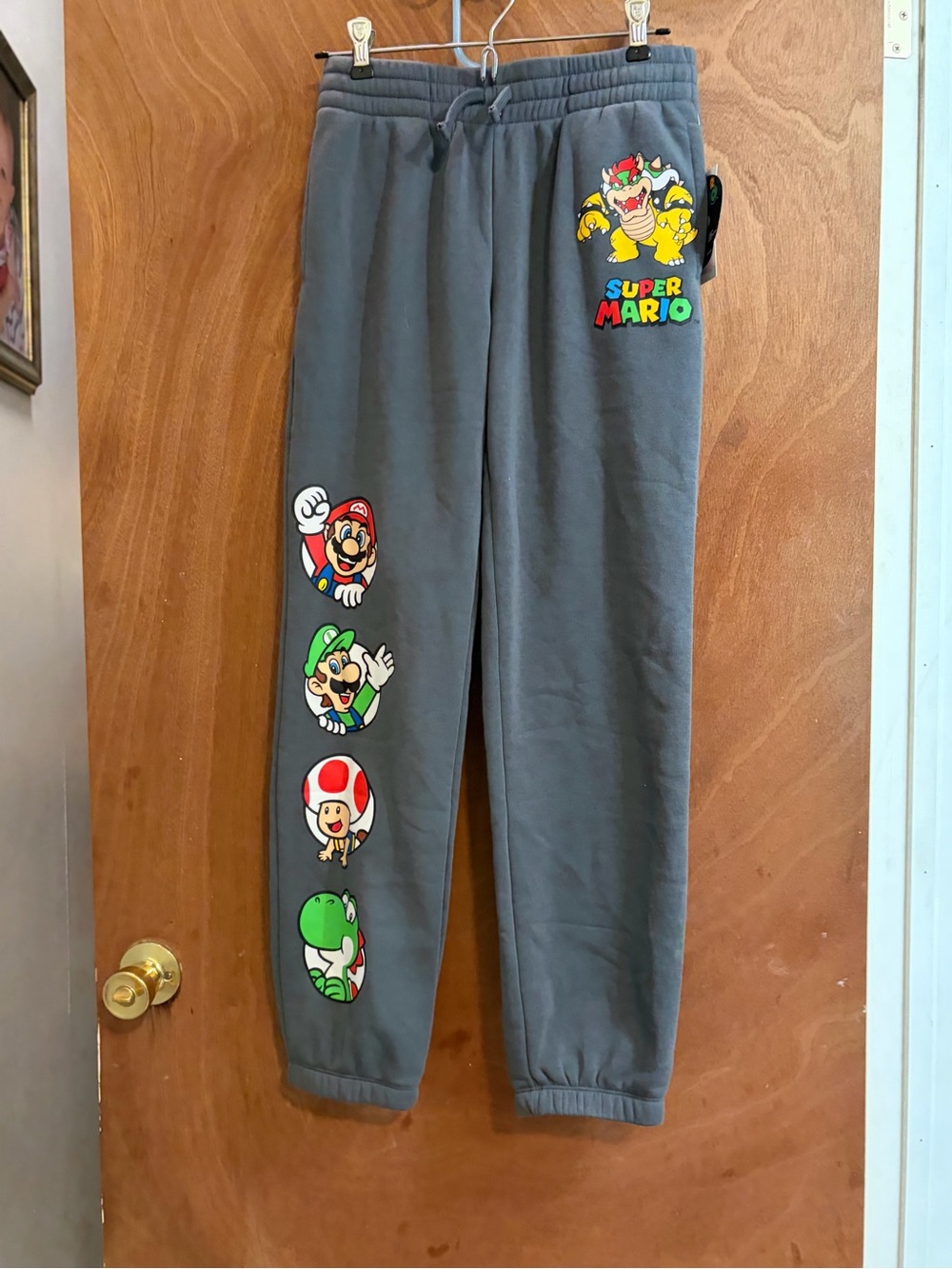 Nintendo Gray Super Mario Character Joggers NWt Super Mario Boy’s size 12 / 14